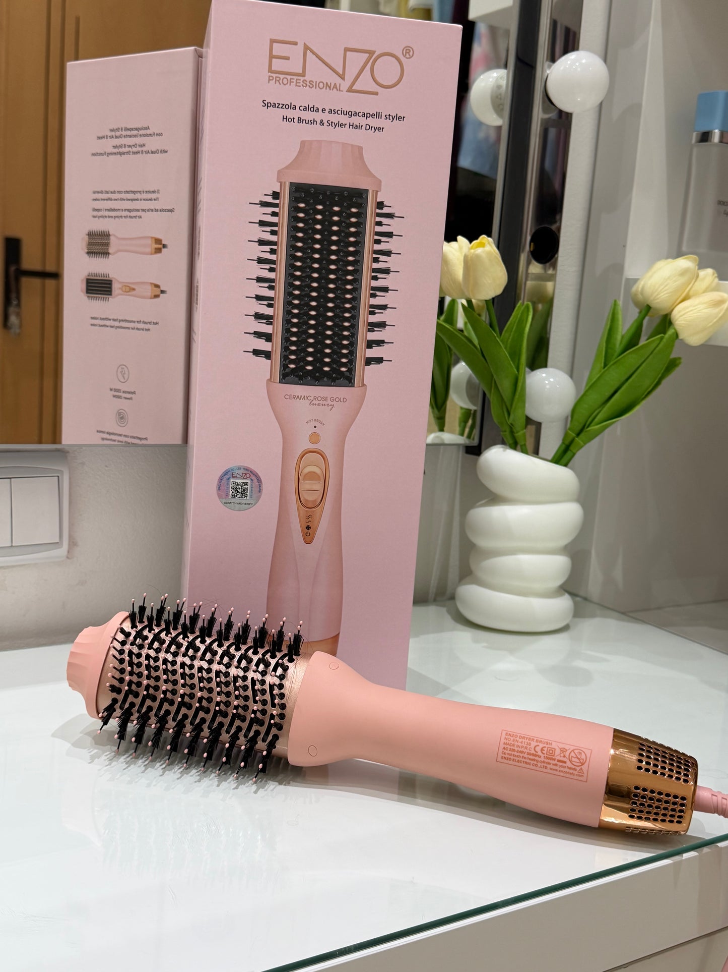Enzo Magic Brush